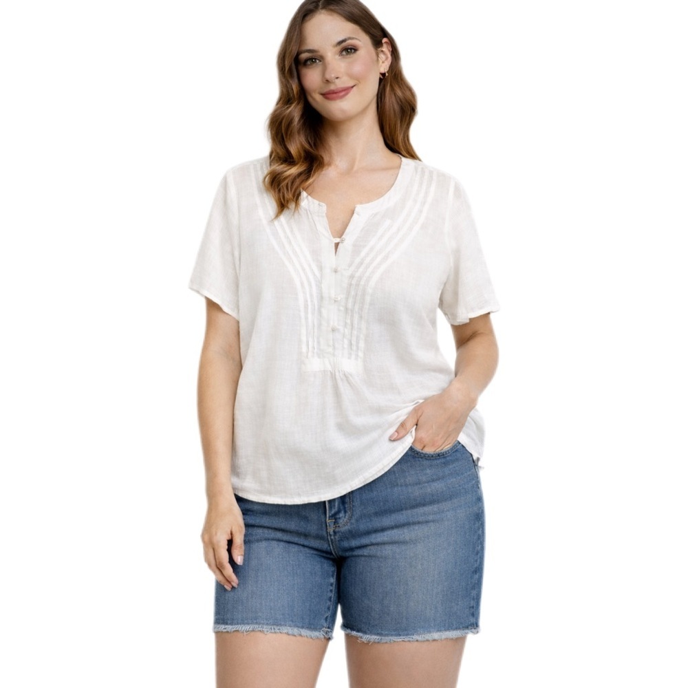 Soft by Avenue Sheer Top V-Neck with Buttons Lightweight Size 14/16 Feminine